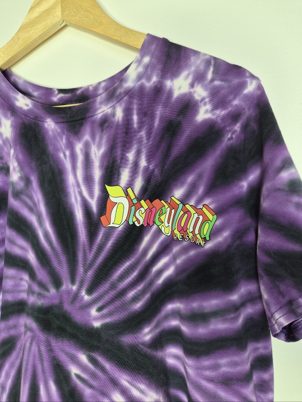 Disneyland Resort Purple Tie Dye Graphic Tee Shirt Disney Parks Neon Retro XL